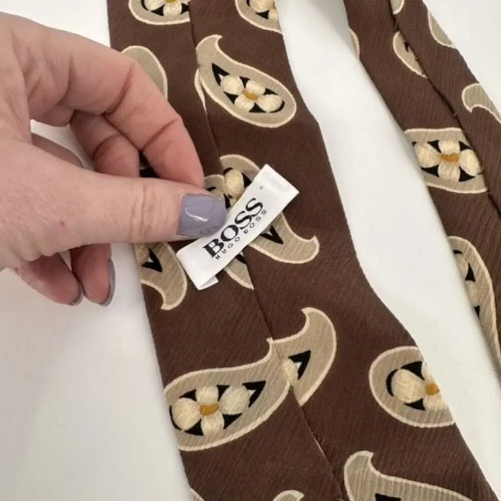 Boss Hugo Boss Men's 100% Silk Paisley Floral Made‎ In Italy Neck Tie Brown